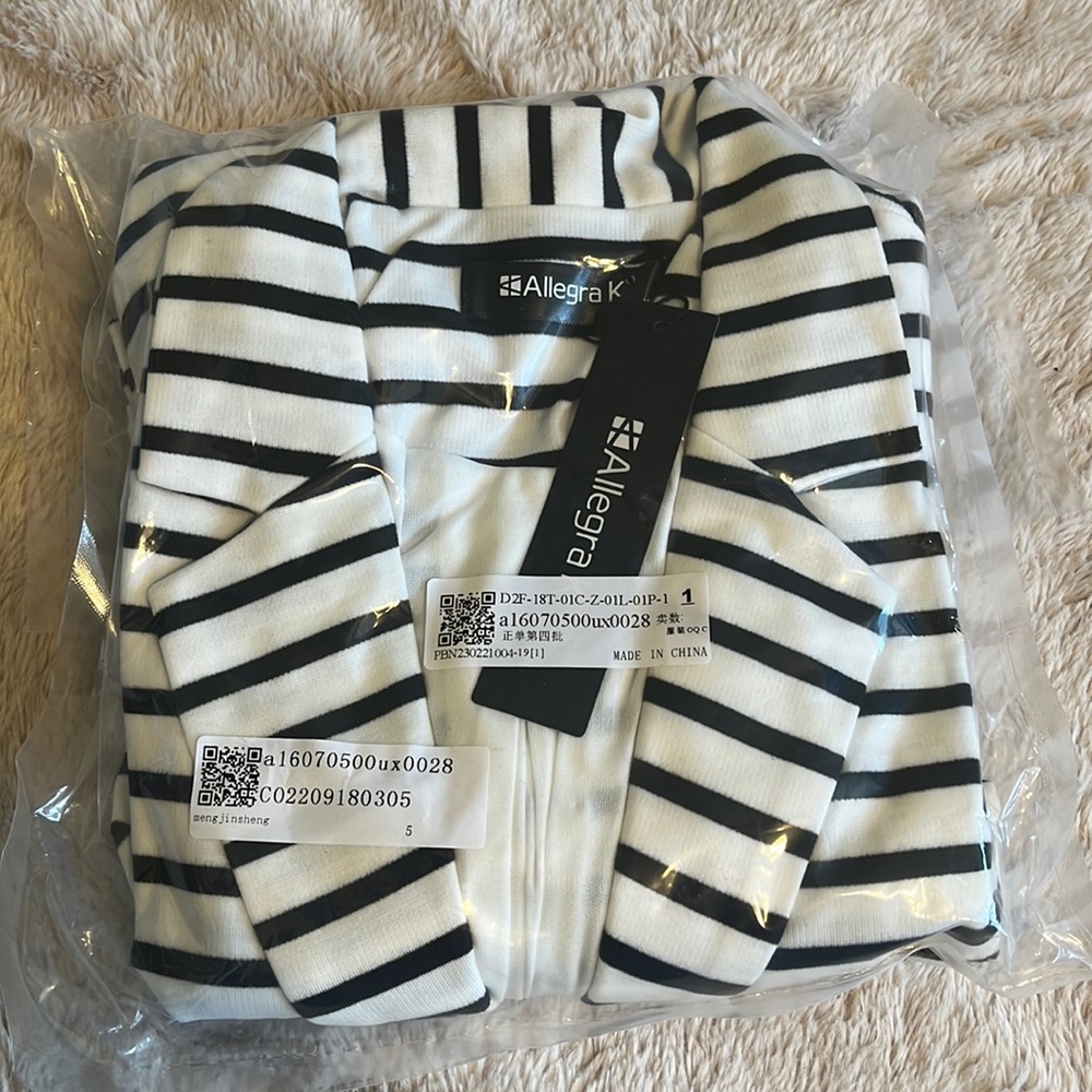 NWT Allegra K B&W Striped Notched Lapel Fitted Blazer Size XS